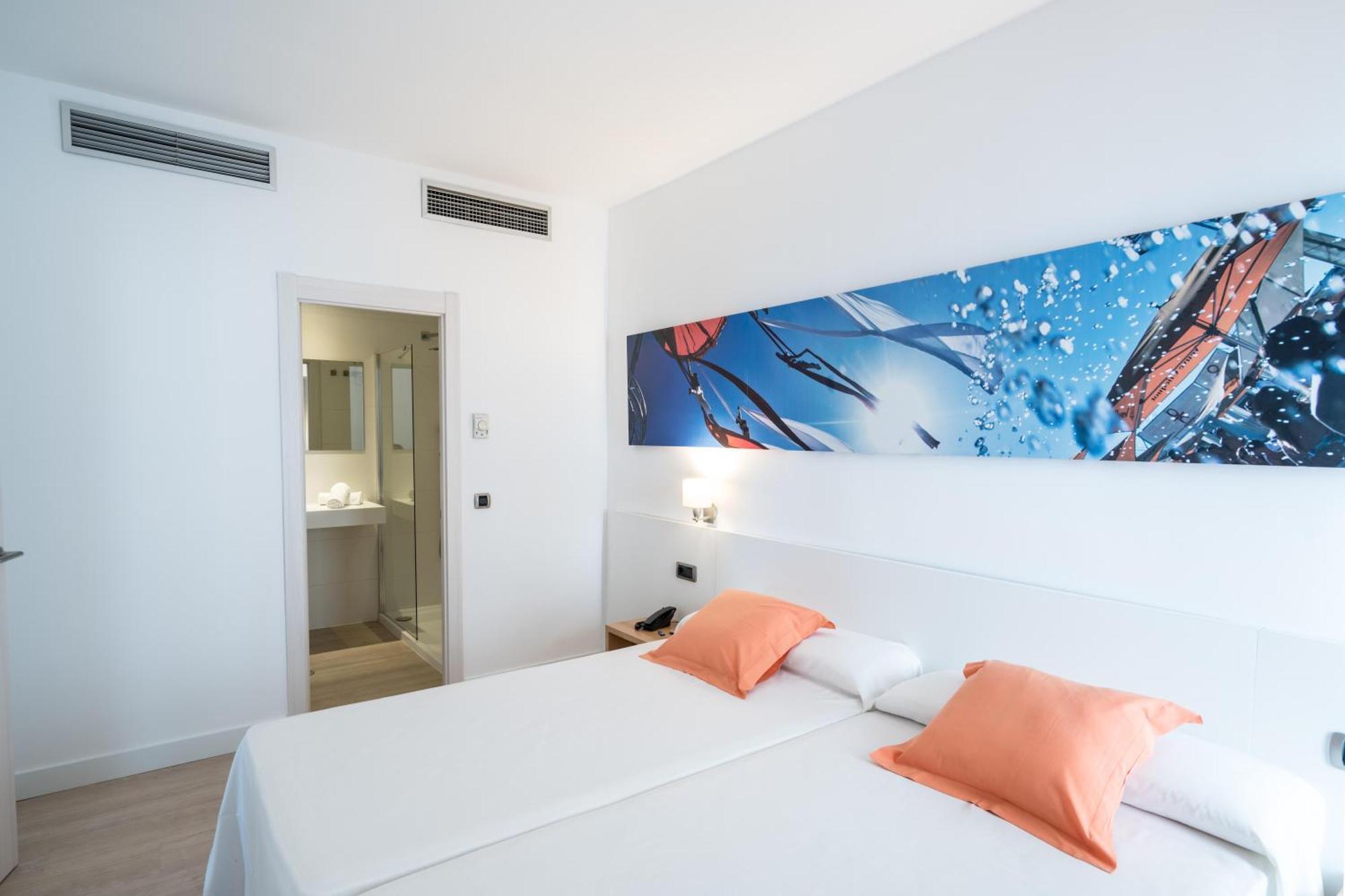 Thb Ocean Beach - Adults Only Sant Antoni de Portmany Exterior foto