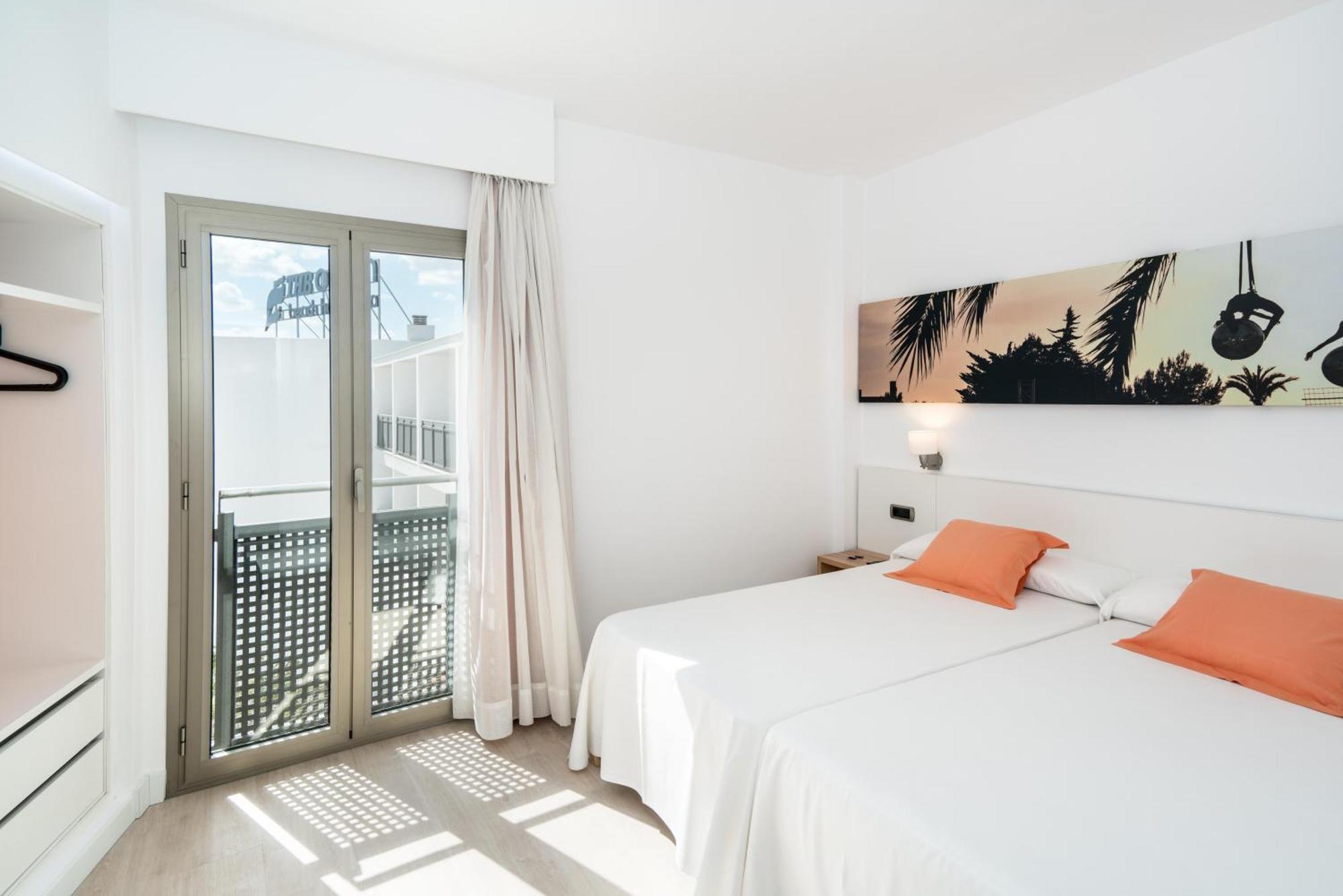 Thb Ocean Beach - Adults Only Sant Antoni de Portmany Exterior foto