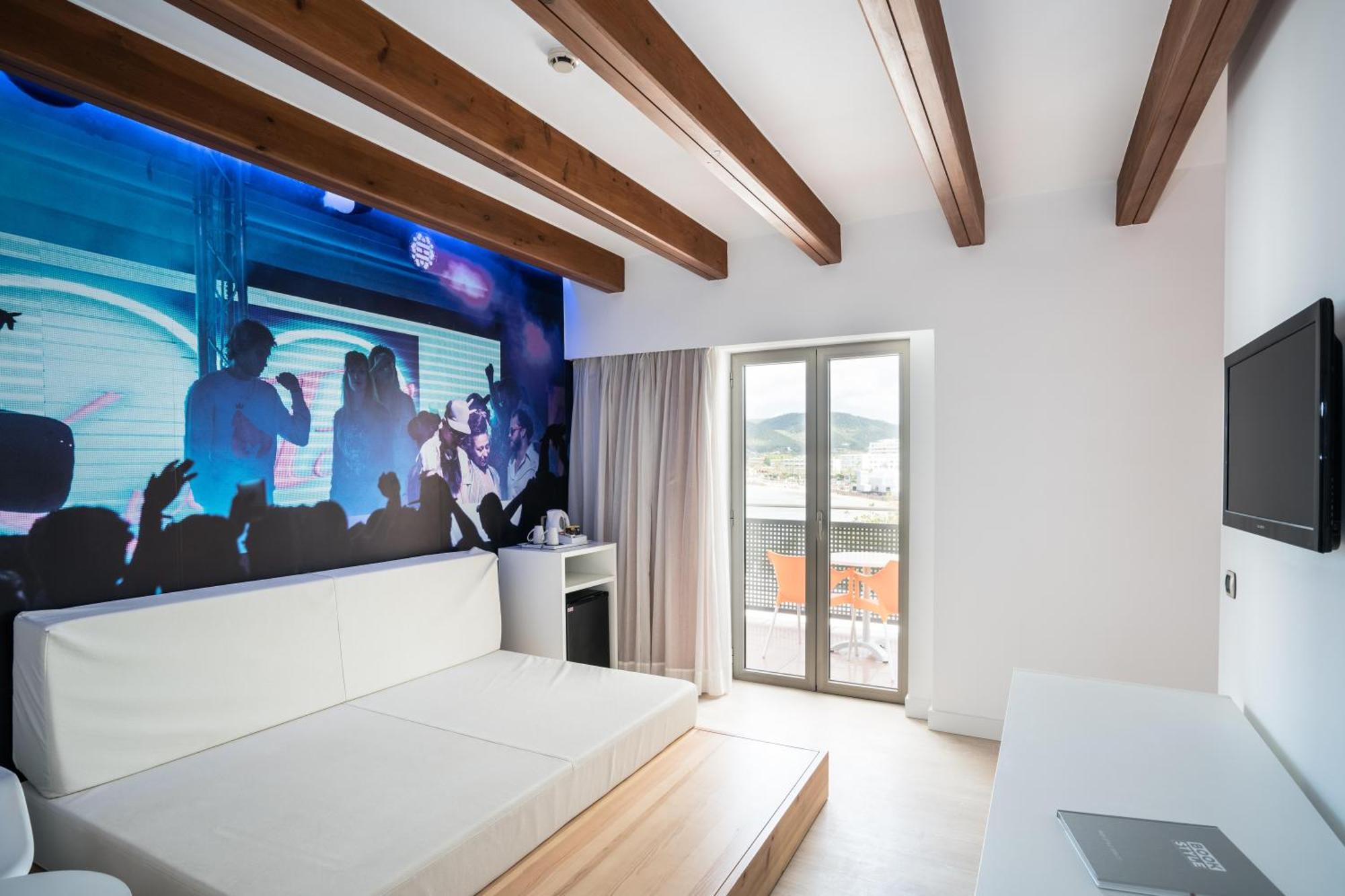 Thb Ocean Beach - Adults Only Sant Antoni de Portmany Exterior foto