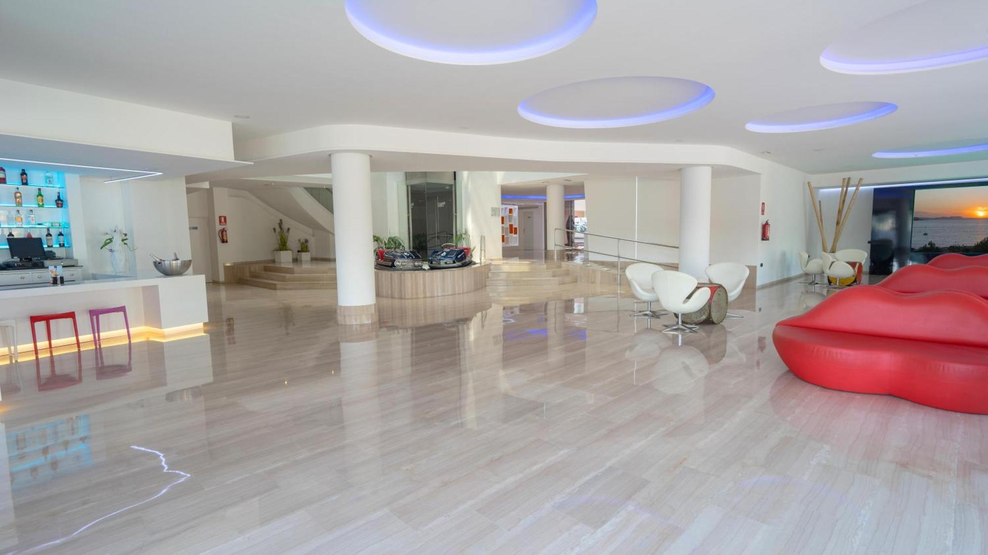 Thb Ocean Beach - Adults Only Sant Antoni de Portmany Exterior foto