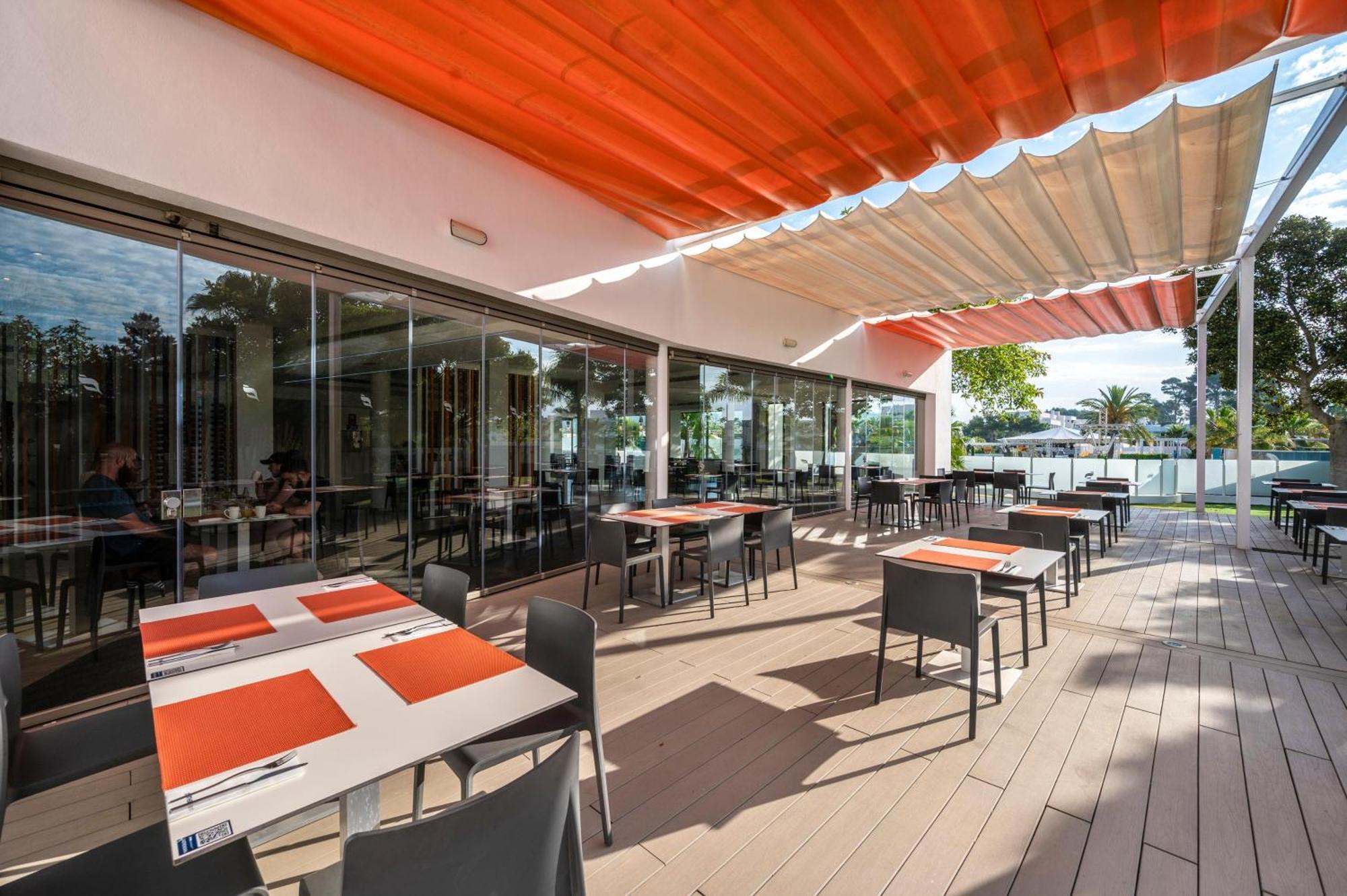 Thb Ocean Beach - Adults Only Sant Antoni de Portmany Exterior foto