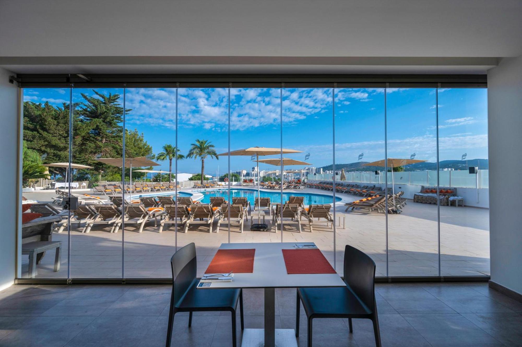 Thb Ocean Beach - Adults Only Sant Antoni de Portmany Exterior foto